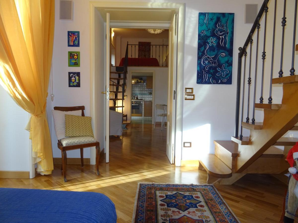 Mezzocannone Holiday House Napoli Eksteriør billede