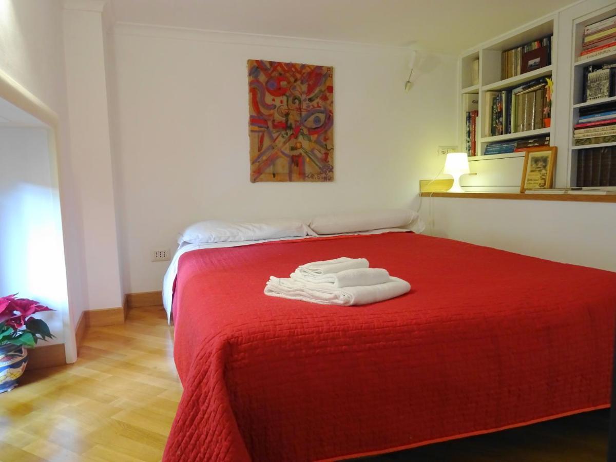 Mezzocannone Holiday House Napoli Eksteriør billede
