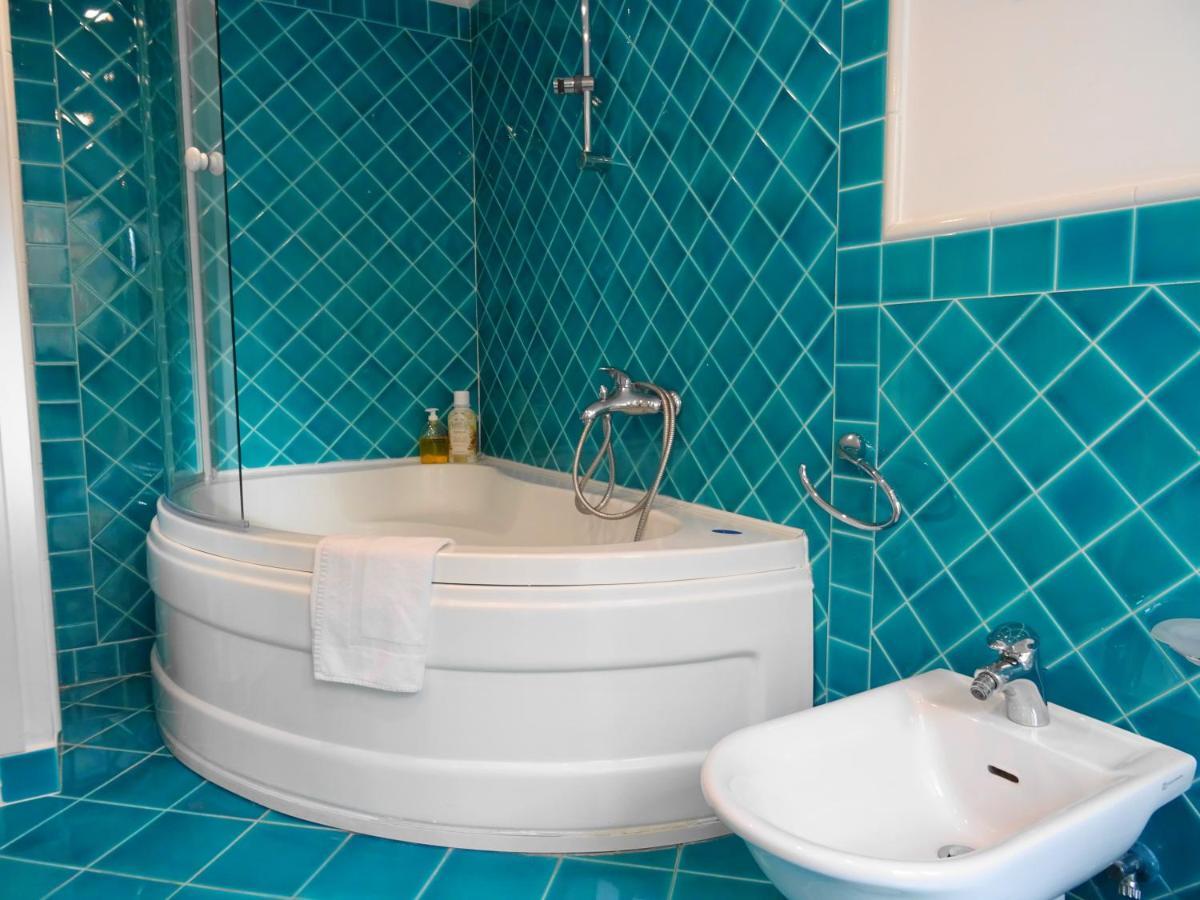 Mezzocannone Holiday House Napoli Eksteriør billede